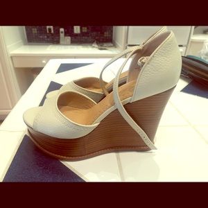 Brooks Brothers White Wedges